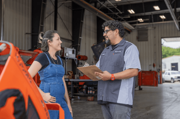 Woman consulting with a technician 
